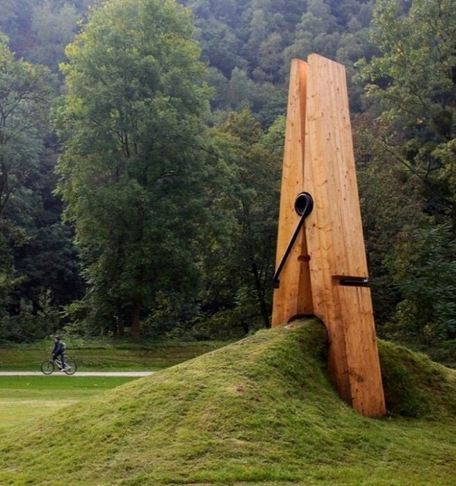 ۸ مجسمۀ متفاوت که رهگذران را به فکر فرو میبرند ۸ مجسمۀ متفاوت که رهگذران را به فکر فرو میبرند