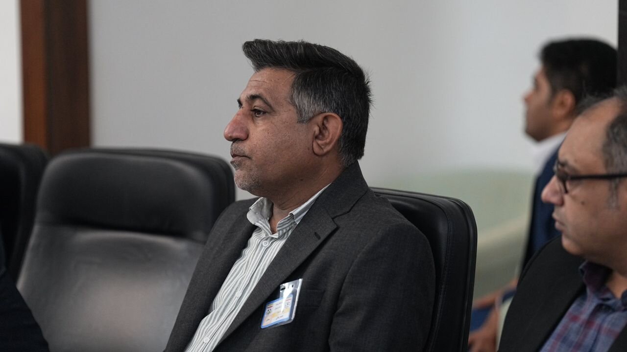 با برگزاری مجمع ؛ مهدی دسینه رییس هیئت فوتبال هرمزگان شد