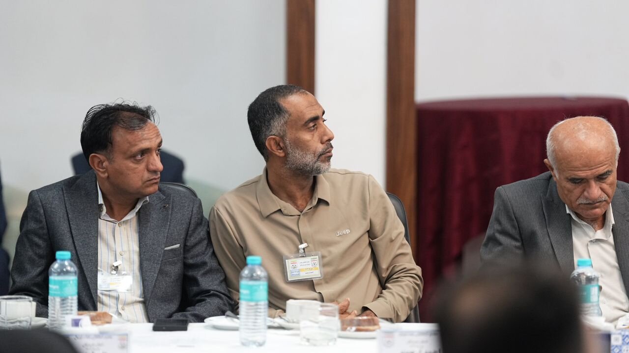 با برگزاری مجمع ؛ مهدی دسینه رییس هیئت فوتبال هرمزگان شد