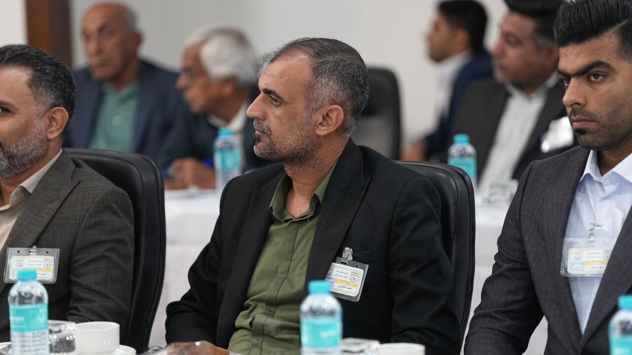 با برگزاری مجمع ؛ مهدی دسینه رییس هیئت فوتبال هرمزگان شد