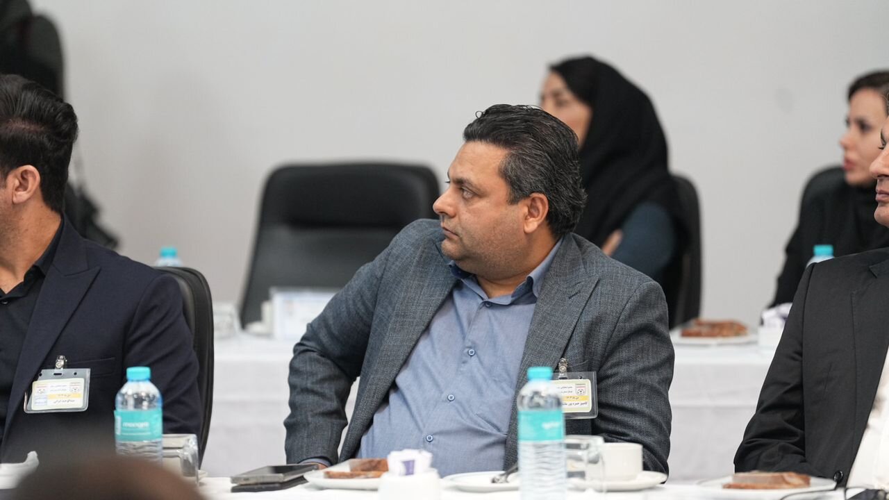 با برگزاری مجمع ؛ مهدی دسینه رییس هیئت فوتبال هرمزگان شد