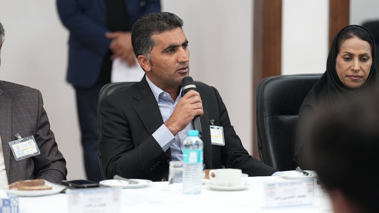 با برگزاری مجمع ؛ مهدی دسینه رییس هیئت فوتبال هرمزگان شد