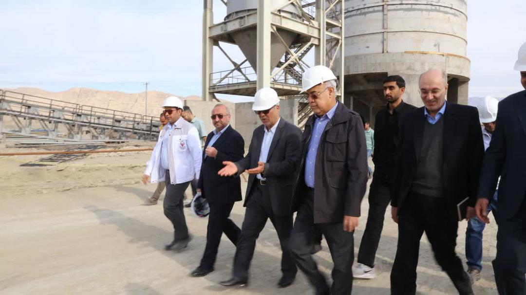 توسعه صنعت فولاد، هرمزگان را به اشتغال پایدار می رساند