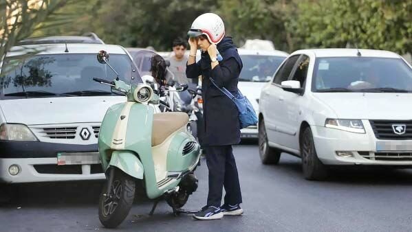 دولت چراغ سبز نشان داد؛ موتورسواری زنان یک قدم تا گواهینامه
